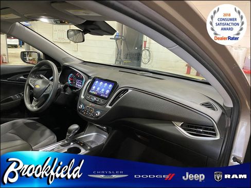 Used 2023 Chevrolet Malibu LT w/ Driver Confidence Package FWD image 33