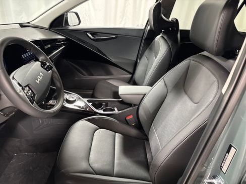 New 2026 Kia Niro Wave FWD image 3