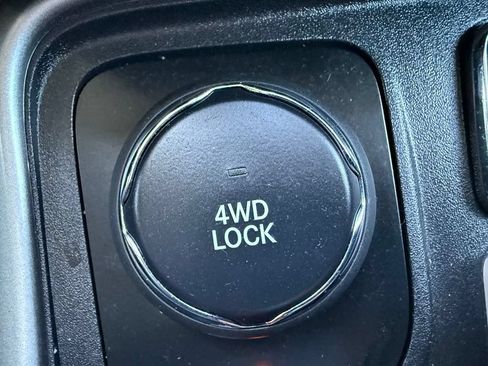 Used 2018 Jeep Compass Sport AWD/4WD image 72