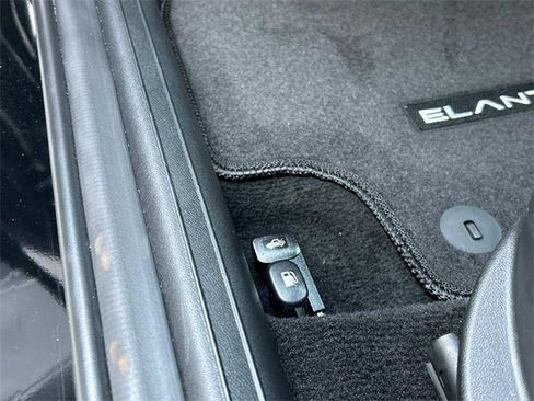 Certified 2025 Hyundai Elantra Sport w/ Cargo Package image 23