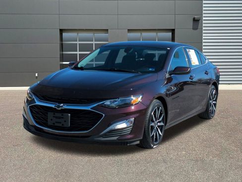 Used 2020 Chevrolet Malibu RS image 3