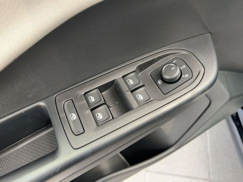 New 2026 Volkswagen Taos SEL AWD/4WD image 13