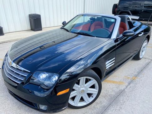 Used 2008 Chrysler Crossfire Limited RWD image 9