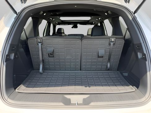 Used 2025 Honda Pilot Black Edition image 28