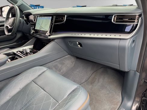 Used 2022 Jeep Grand Wagoneer Series III w/ Rear Seat Video Group 1 image 21