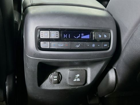 Used 2024 Hyundai Palisade Calligraphy image 25