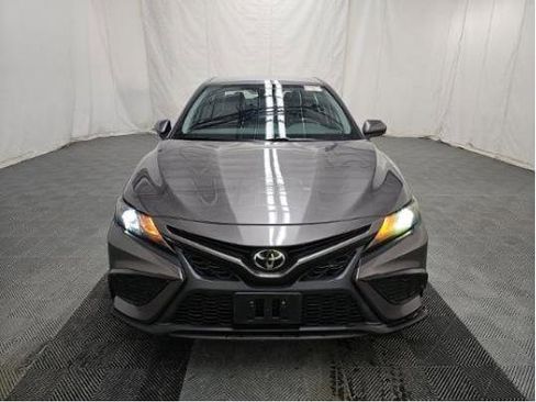 Used 2021 Toyota Camry SE FWD image 2