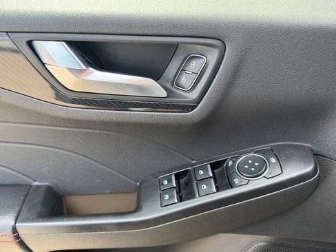Used 2025 Ford Escape ST-Line FWD image 9