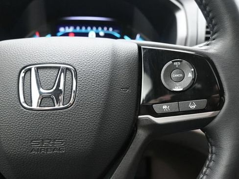 Used 2024 Honda Odyssey Touring image 31