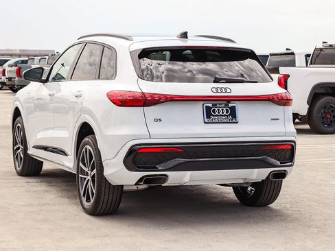 New 2026 Audi Q5 Premium AWD/4WD image 6