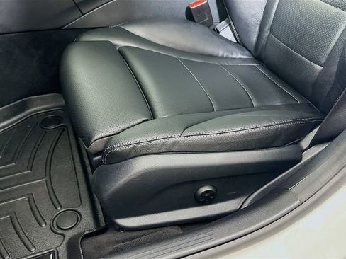 Used 2015 Mercedes-Benz C 300 4MATIC Sedan image 20