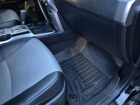 Used 2015 Toyota 4Runner SR5 Premium RWD image 39