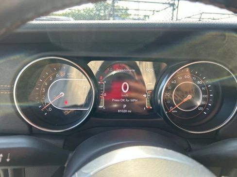 Used 2022 Jeep Gladiator Overland AWD/4WD image 19