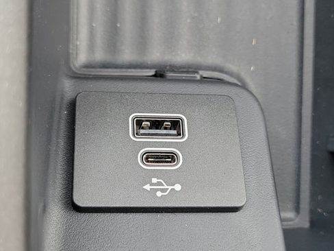 New 2025 Ford Expedition Platinum w/ Stealth Performance Package image 13