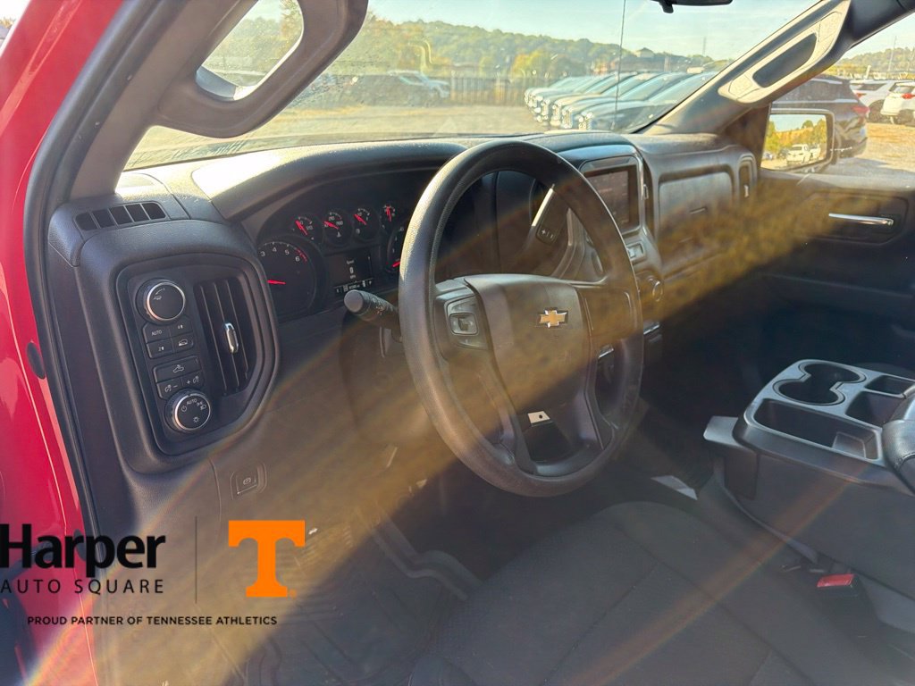 Used 2020 Chevrolet Silverado 1500 Custom w/ Custom Value Package AWD/4WD image 15