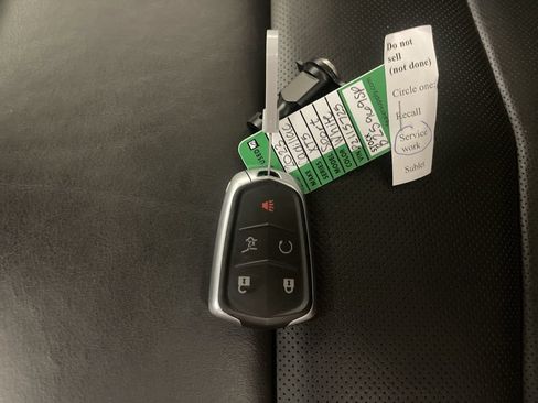 Used 2023 Cadillac XT5 Sportv AWD/4WD image 30