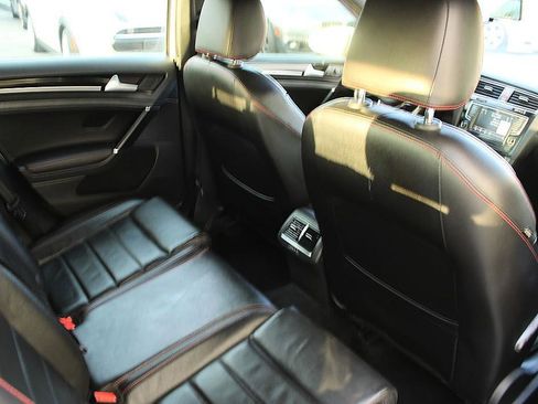 Used 2017 Volkswagen GTI SE FWD image 14