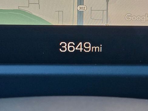 Used 2025 GMC Acadia Denali image 7