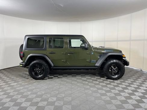 Used 2024 Jeep Wrangler Unlimited AWD/4WD image 8