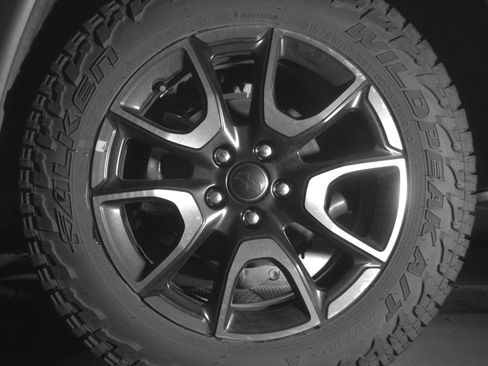 Used 2025 Jeep Compass Trailhawk AWD/4WD image 14
