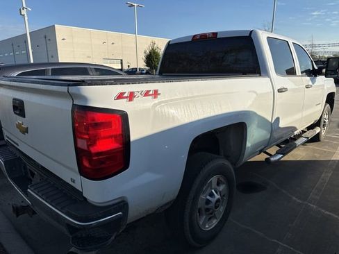 Used 2019 Chevrolet Silverado 2500 W/T w/ WT Convenience Package image 4