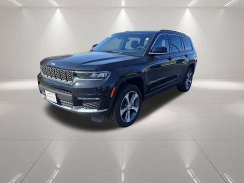New 2025 Jeep Grand Cherokee L Limited w/ Trailer Tow Package image 8