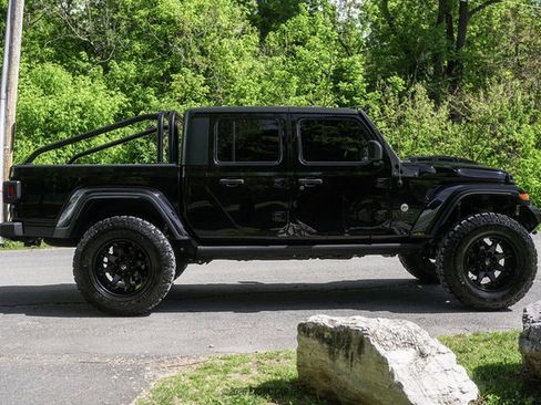Used 2021 Jeep Gladiator Sport AWD/4WD image 9