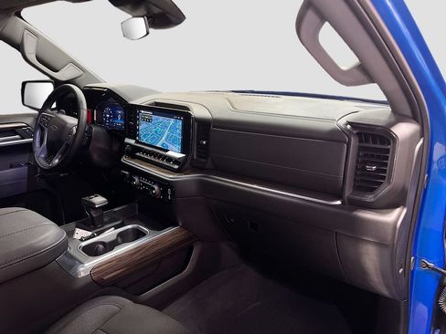 Used 2025 Chevrolet Silverado 1500 RST AWD/4WD image 30