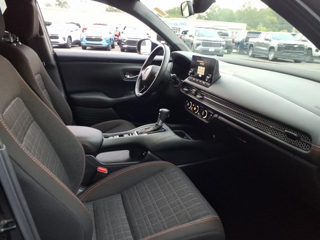 Used 2025 Honda HR-V Sport image 20