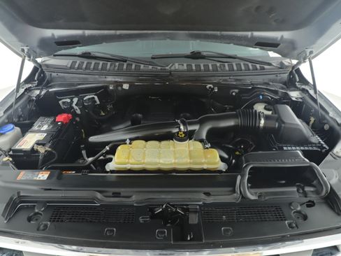 Used 2020 Ford Expedition Max XLT w/ Equipment Group 202A image 7