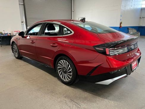 Used 2025 Hyundai Sonata SEL FWD image 5