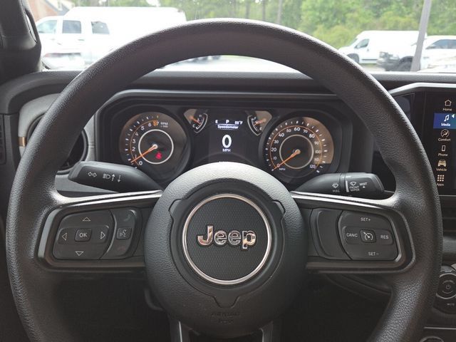 Used 2024 Jeep Gladiator Sport AWD/4WD image 20
