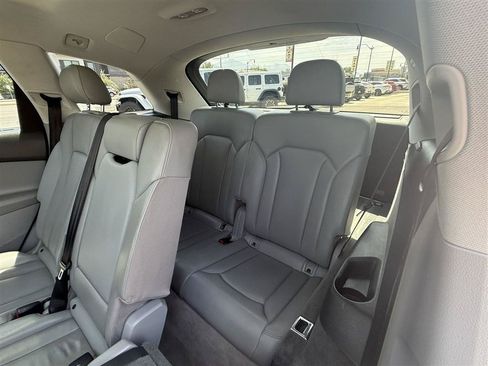 Used 2019 Audi Q7 2.0T Premium Plus w/ Premium Plus Package AWD/4WD image 30