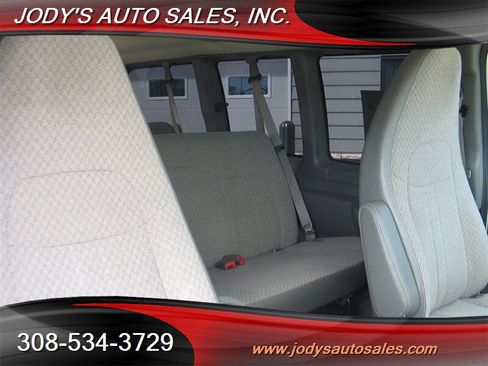Used 2014 Chevrolet Express 2500 LS image 17