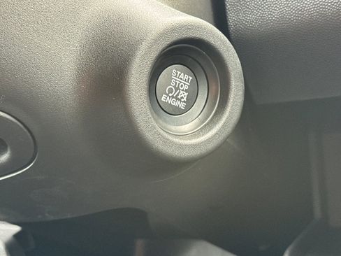 New 2026 RAM ProMaster 2500 w/ Quick Order Package 22G SLT image 20