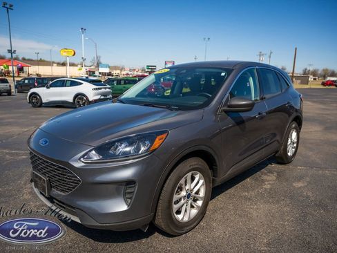 Used 2022 Ford Escape SE w/ Convenience Package AWD/4WD image 3
