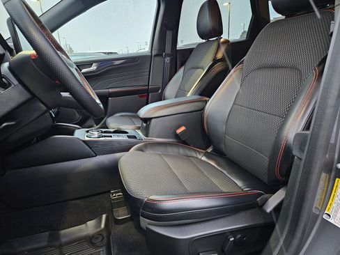 Used 2023 Ford Escape ST-Line Select w/ Tech Pack #2 image 19