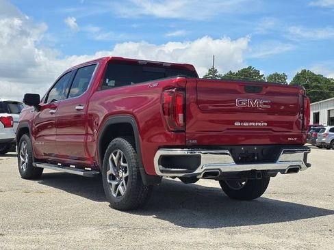 Used 2023 GMC Sierra 1500 SLT w/ SLT Premium Package AWD/4WD image 3