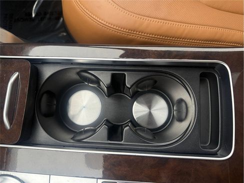 Used 2019 Land Rover Range Rover Autobiography image 22