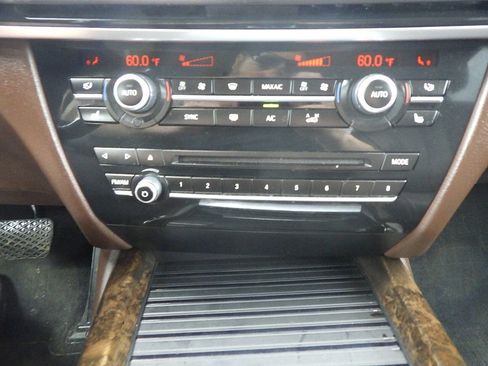 Used 2015 BMW X5 xDrive35i AWD/4WD image 28