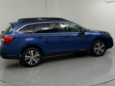 Used 2019 Subaru Outback 2.5i Limited AWD/4WD image 11