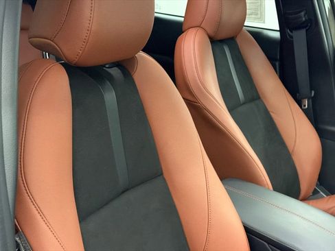 Used 2025 MAZDA CX-30 Carbon image 11