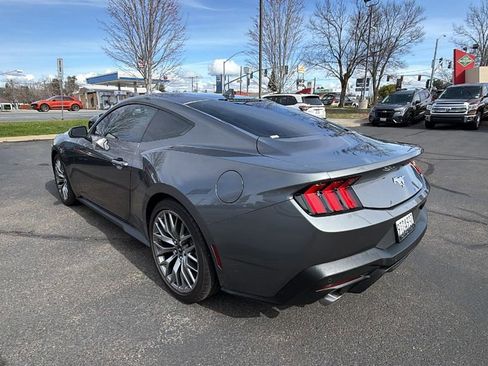 Used 2024 Ford Mustang Premium image 6