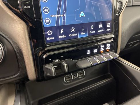 Used 2022 RAM 1500 Laramie w/ Laramie Southwest Edition image 33