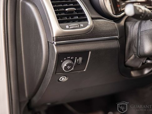 Used 2018 Jeep Grand Cherokee Limited AWD/4WD image 20