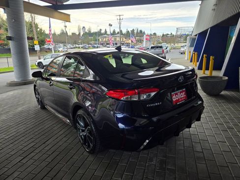 Used 2024 Toyota Corolla SE w/ SE Package image 7