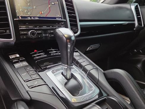 Used 2013 Porsche Cayenne S AWD/4WD image 16