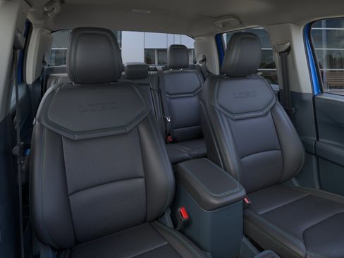 New 2026 Ford Maverick Lobo AWD/4WD image 32