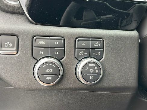 New 2026 GMC Sierra 1500 SLT w/ SLT Premium Plus Package image 25