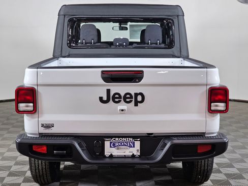 New 2026 Jeep Gladiator Sport image 4